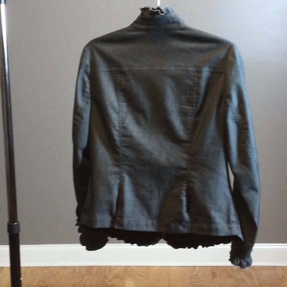 8 Randy Kemper Ruffled Gray Jacket - Picture 2 of 16